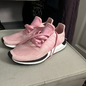Adidas W 8.5 Pink Running Shoes